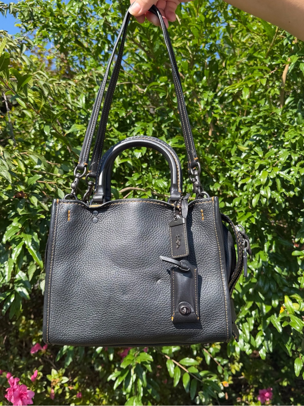 EUC Coach 1941 Black Leather Rogue Bag 25 54536